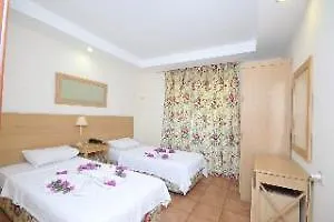 Greenpark 酒店 马尔马里斯
