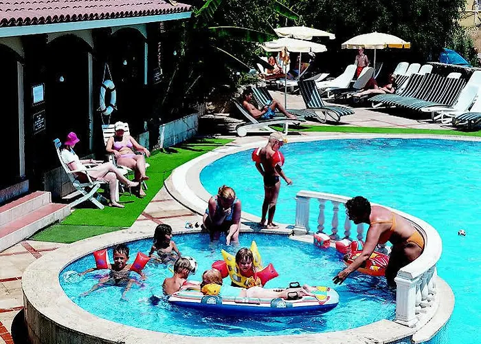 Greenpark 酒店 马尔马里斯